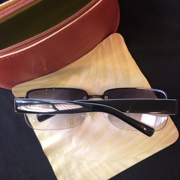 TOMMY BAHAMA SUNGLASSES WITH CASE AND DUST. LOTH main image 5